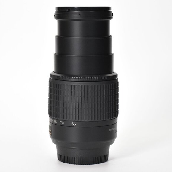 Nikon AF-S DX Zoom-NIKKOR 55-200mm f/4-5.6G ED Lens with HB-34 Hood Bag Mint - Picture 4 of 11